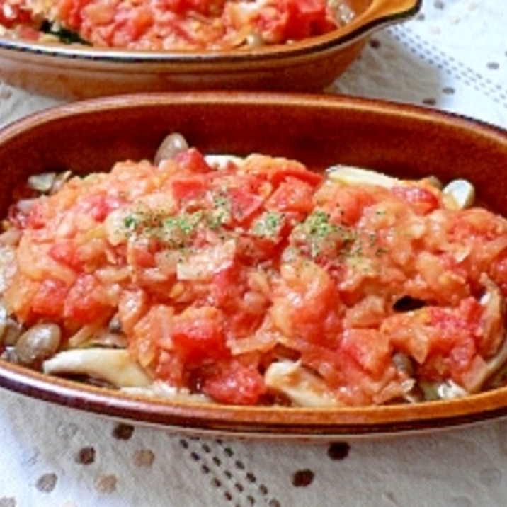 鮭とズッキーニのトマトソース